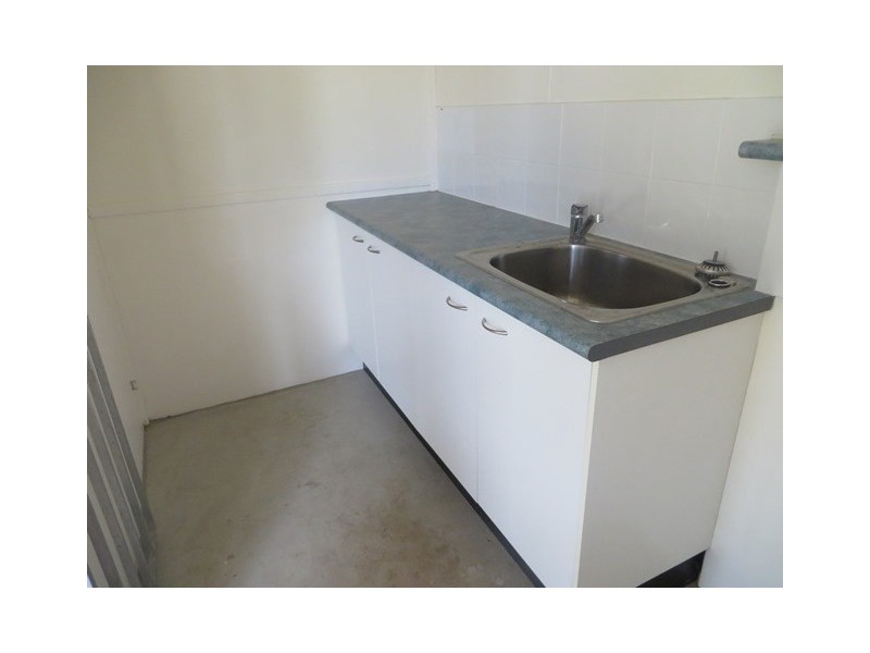 2 Saunders Street, Roma QLD 4455