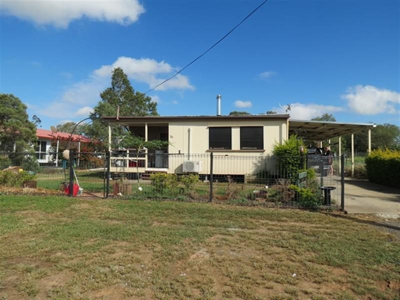21 Spencer Street, Roma QLD 4455