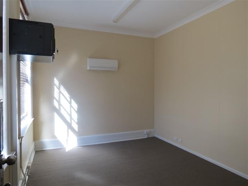 61 McDowall Street, Roma QLD 4455