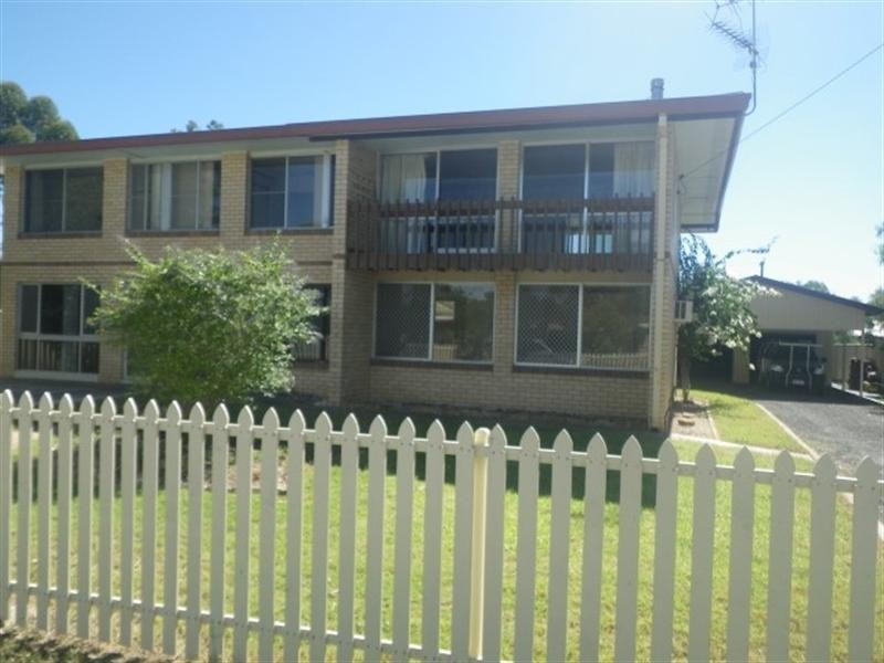 47 Taylor Street, Roma QLD 4455