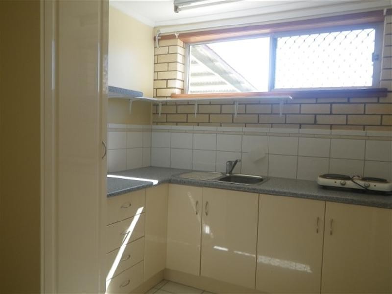 47 Taylor Street, Roma QLD 4455