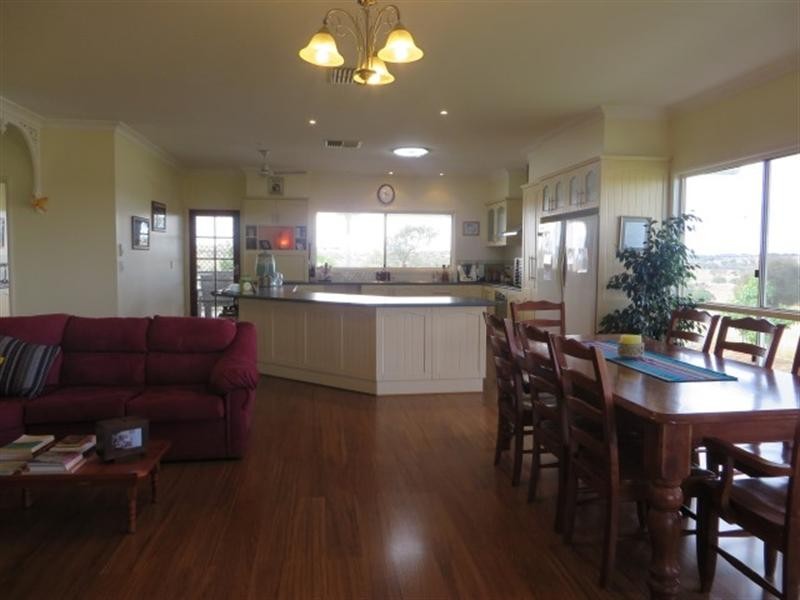 312 Short Street, Roma QLD 4455