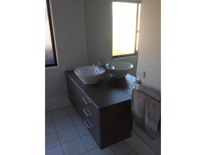 107 Wyndham Street, Roma QLD 4455