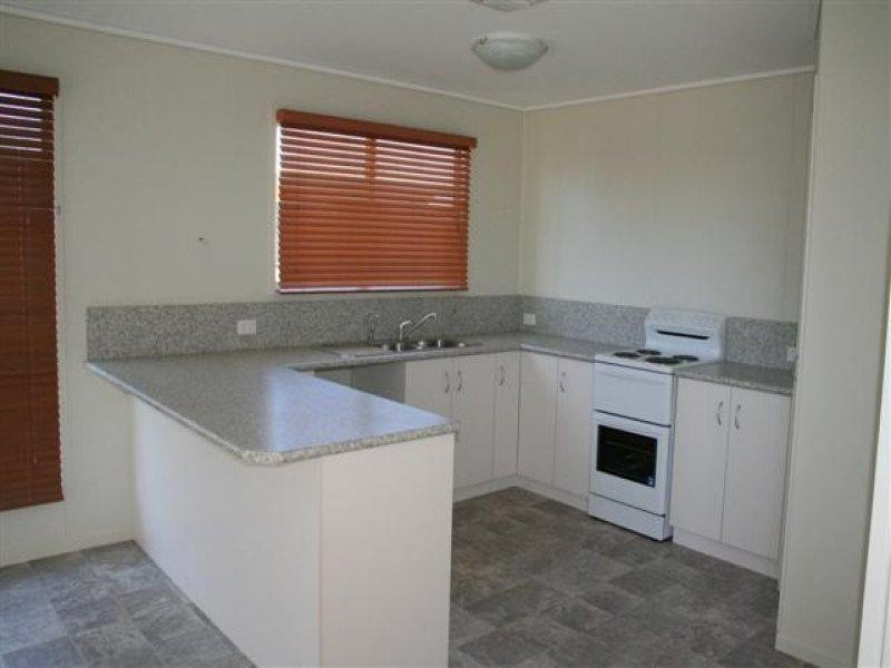 22 Luff Street, Roma QLD 4455