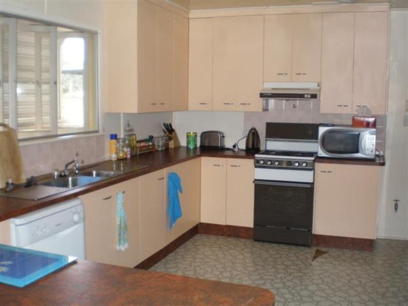 46 North Street, Taroom QLD 4420