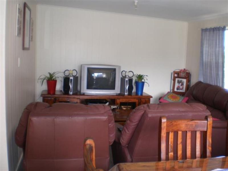 46 North Street, Taroom QLD 4420