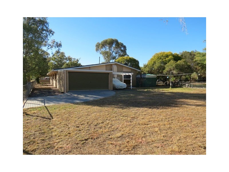 8 Martin Street, Roma QLD 4455