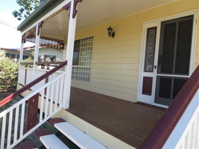 10 Alex Parade, Roma QLD 4455