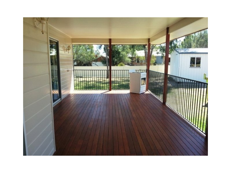 3 Felicity Court, Roma QLD 4455