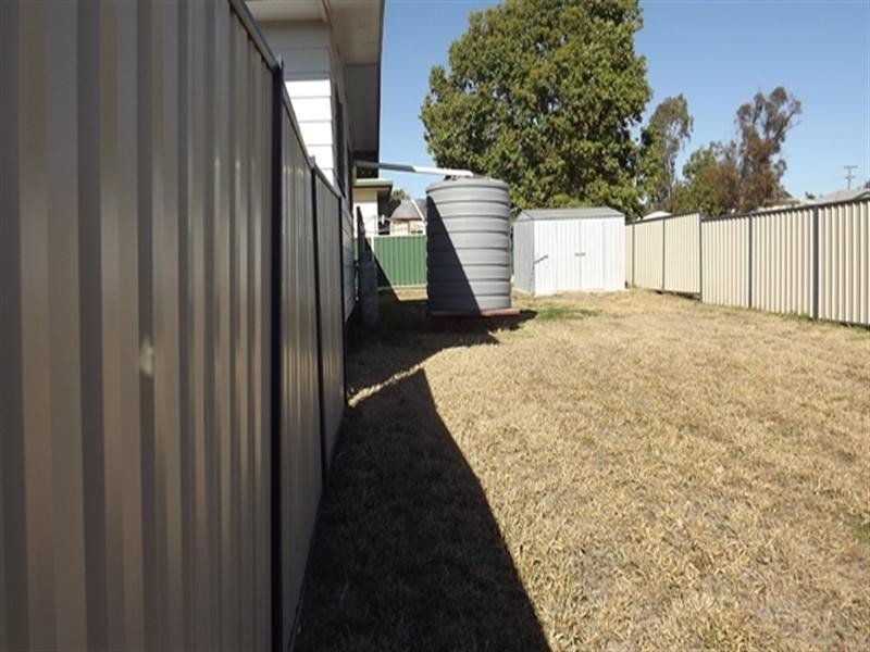 59 Currey Street, Roma QLD 4455