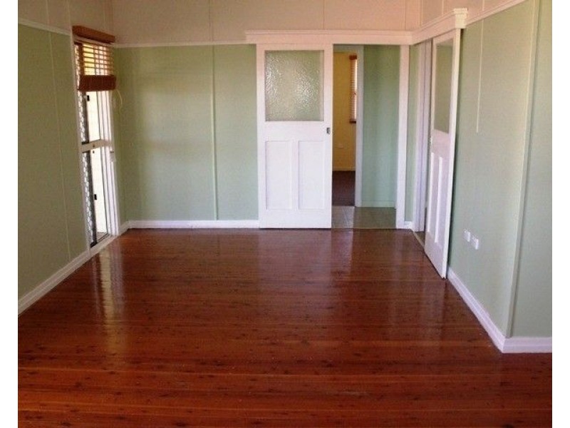 127 Clayton Road, Roma QLD 4455