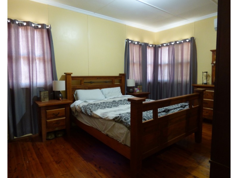 127 Clayton Road, Roma QLD 4455