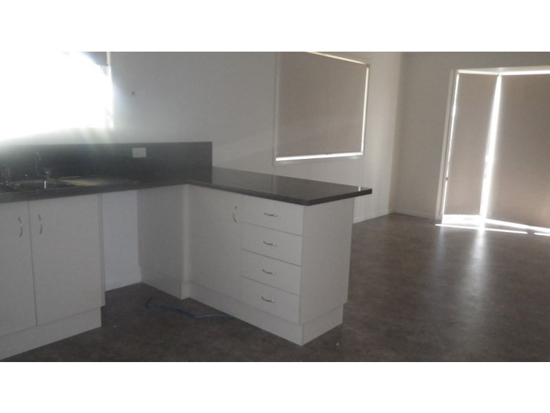 12 Luff Street, Roma QLD 4455