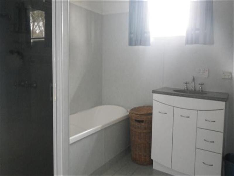 9 Borland Street, Roma QLD 4455