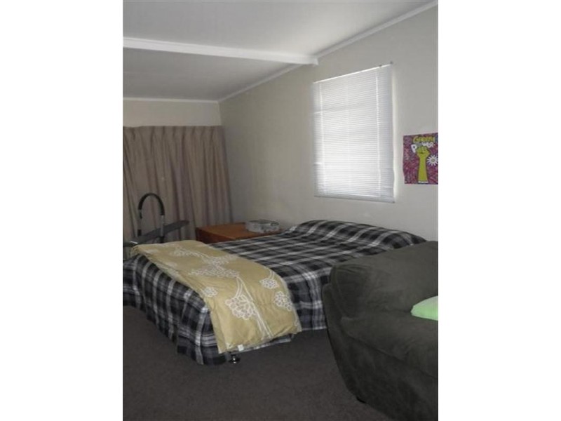 9 Borland Street, Roma QLD 4455