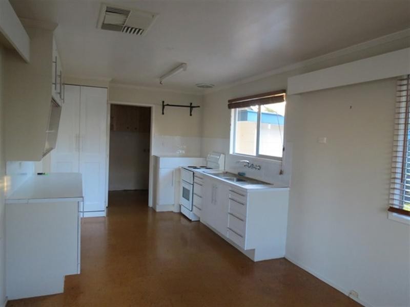 57 Taylor Street, Roma QLD 4455