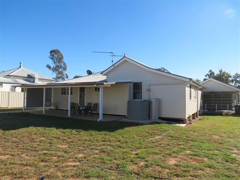 148 McDowall Street, Roma QLD 4455