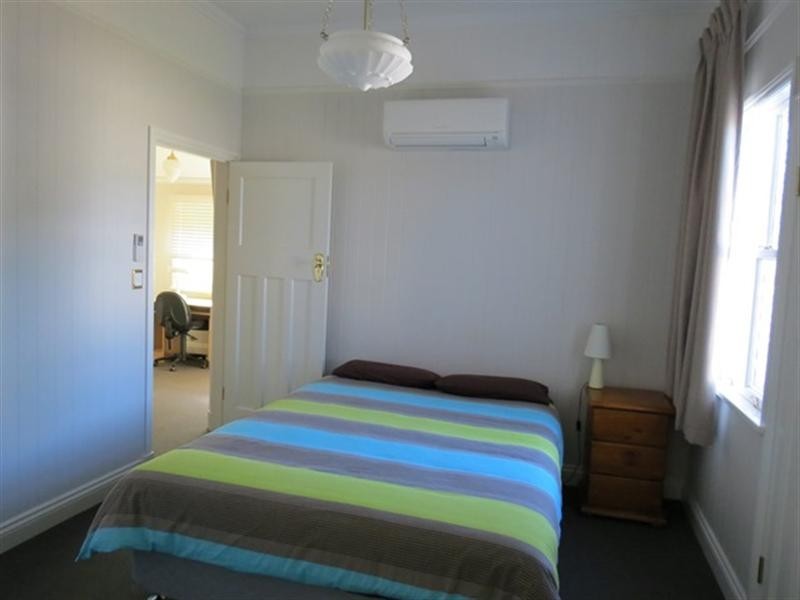 148 McDowall Street, Roma QLD 4455