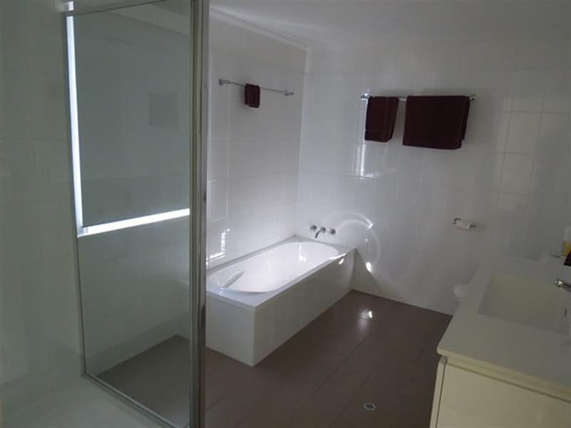 148 McDowall Street, Roma QLD 4455