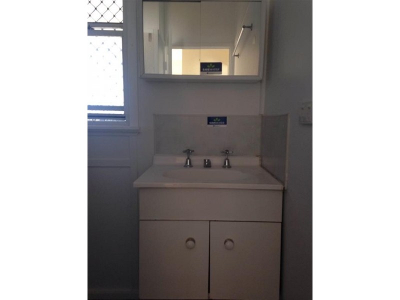 50 May Street, Wallumbilla QLD 4428