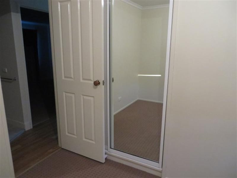 1 Bond Street, Roma QLD 4455