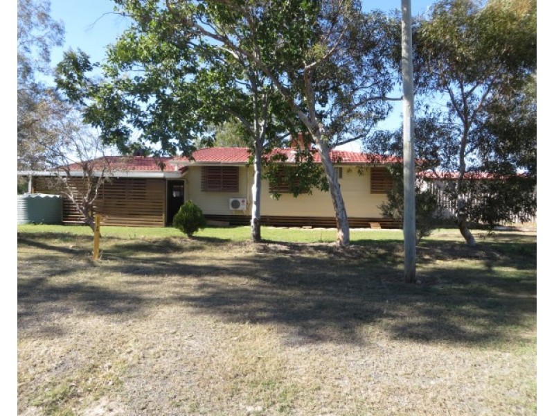 34-38 Edwardes Street, Roma QLD 4455