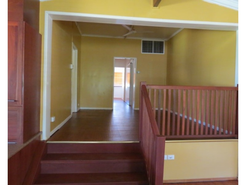 34-38 Edwardes Street, Roma QLD 4455