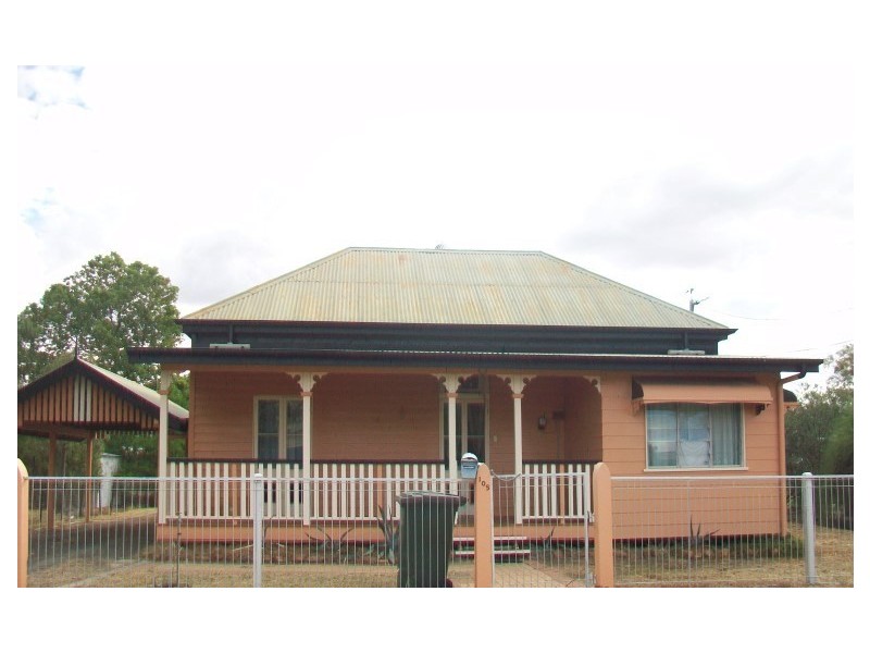 105 Charles Street, Roma QLD 4455