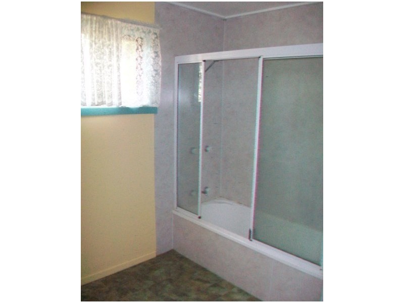 105 Charles Street, Roma QLD 4455