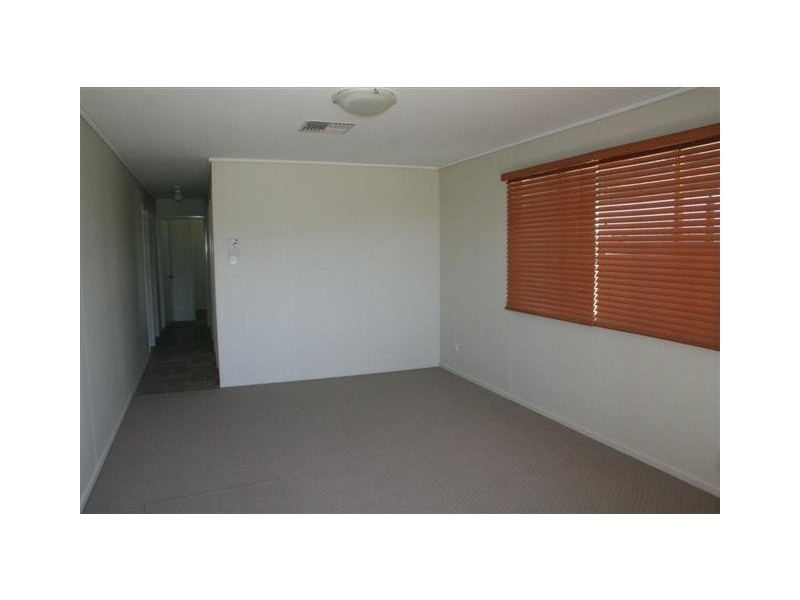 22 Luff Street, Roma QLD 4455