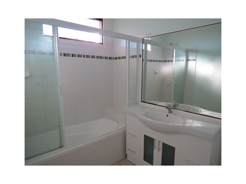 8 Miscamble Street, Roma QLD 4455