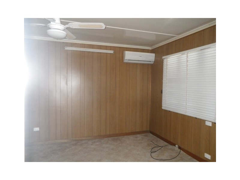 27 South Street, Roma QLD 4455