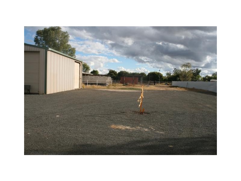 140 Northern Road, Roma QLD 4455