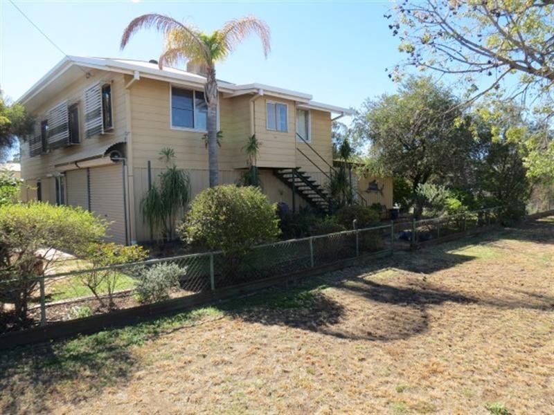 35 Twine Street, Roma QLD 4455