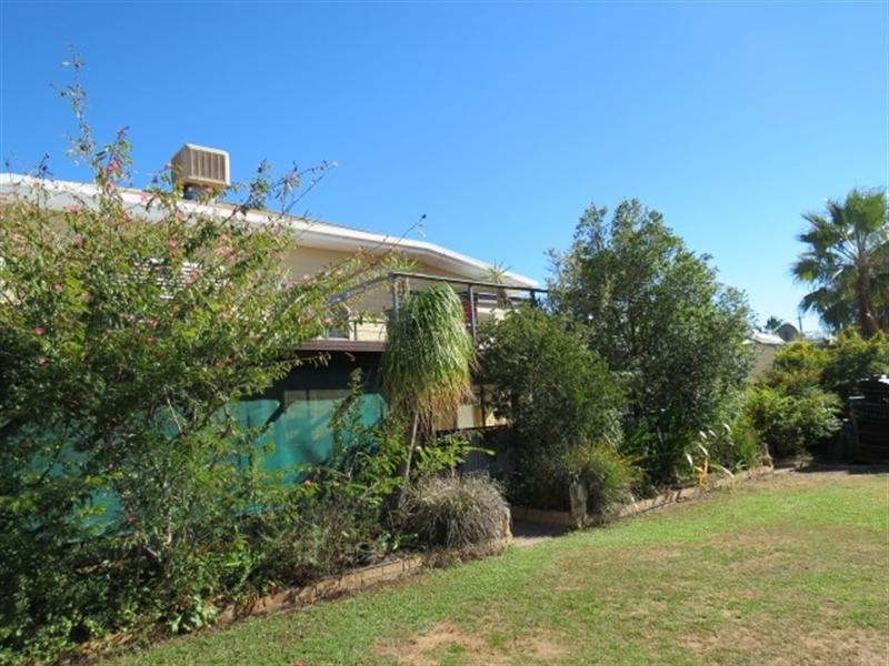 35 Twine Street, Roma QLD 4455