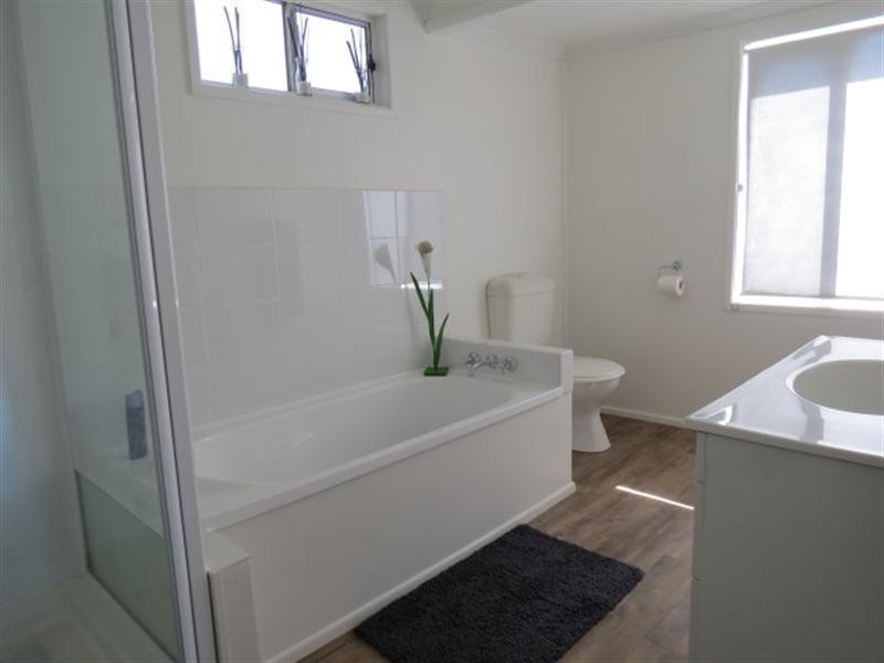 35 Twine Street, Roma QLD 4455