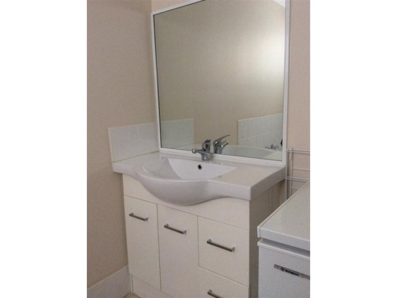 7 Short Street, Amby QLD 4462