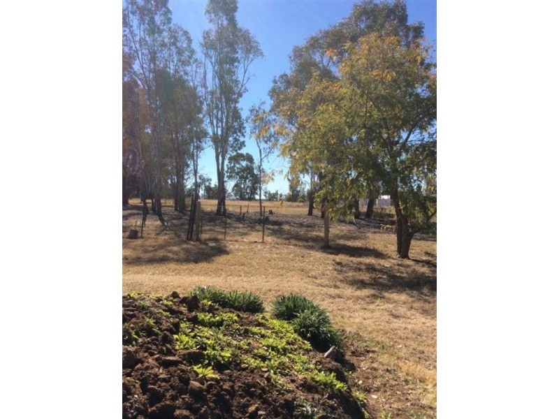 9 Short Street, Amby QLD 4462