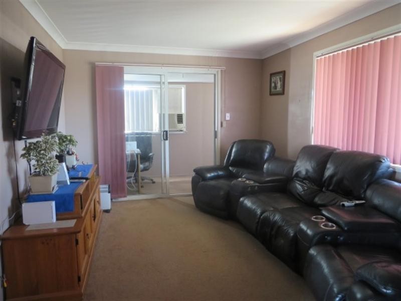 120 Bowen Street, Roma QLD 4455