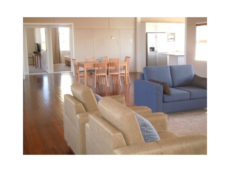 31-33 Lovell Street, Roma QLD 4455