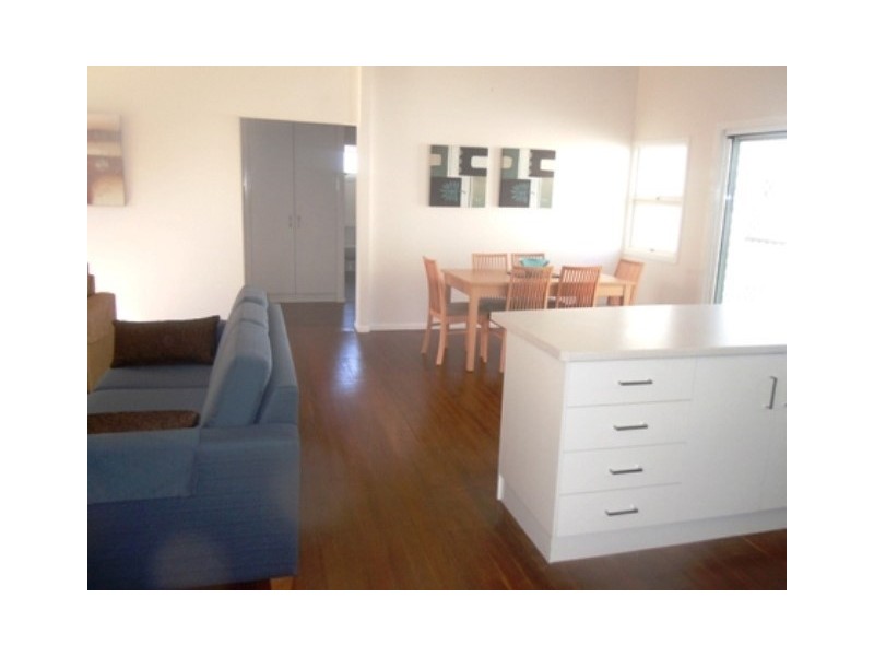 31-33 Lovell Street, Roma QLD 4455