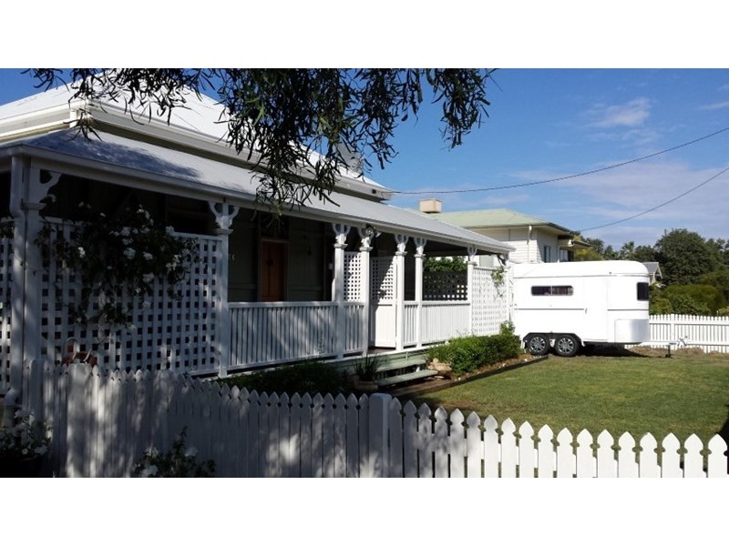 20 McDowall Street, Roma QLD 4455