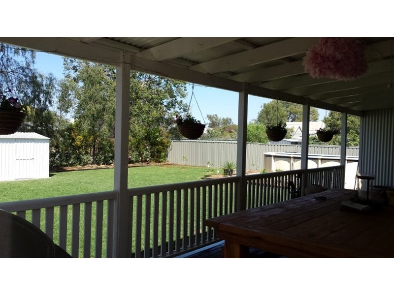 20 McDowall Street, Roma QLD 4455