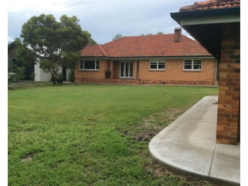 13-21 Northern Road, Roma QLD 4455