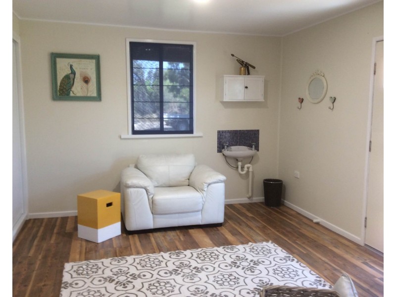 13-21 Northern Road, Roma QLD 4455