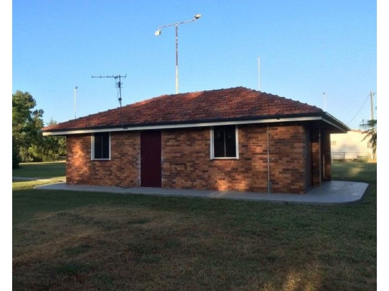 13-21 Northern Road, Roma QLD 4455