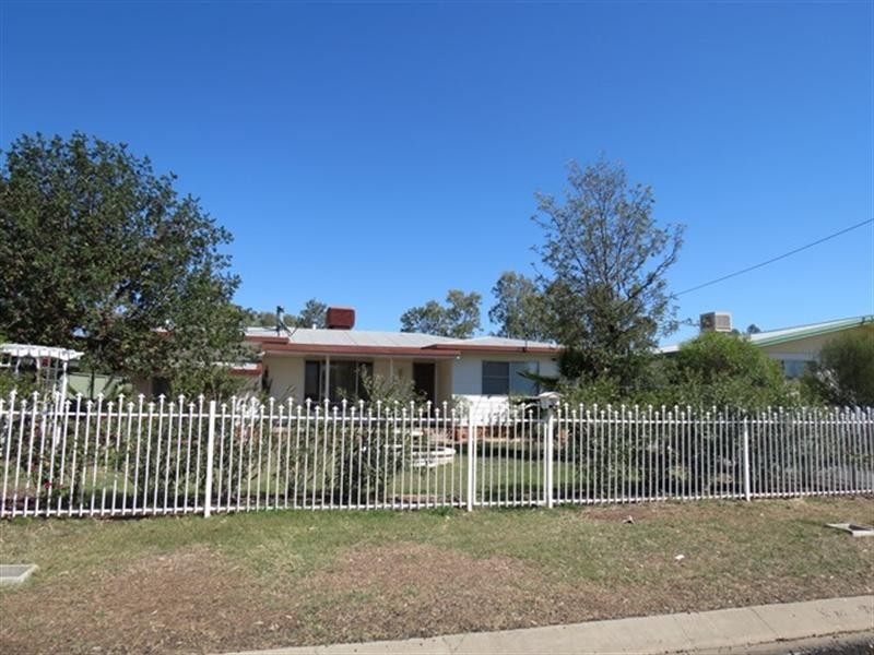 53 Cottell Street, Roma QLD 4455