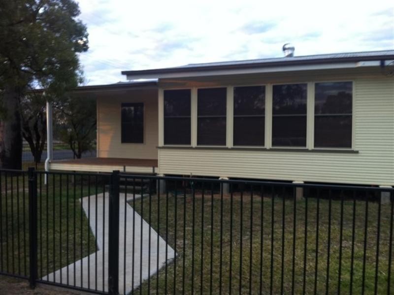 6 Miscamble Street, Roma QLD 4455