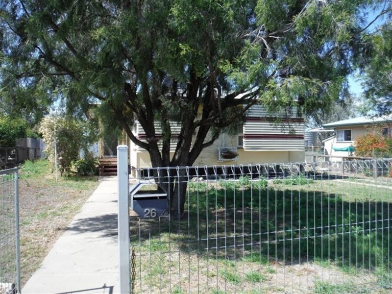 26 Downs Street, Roma QLD 4455