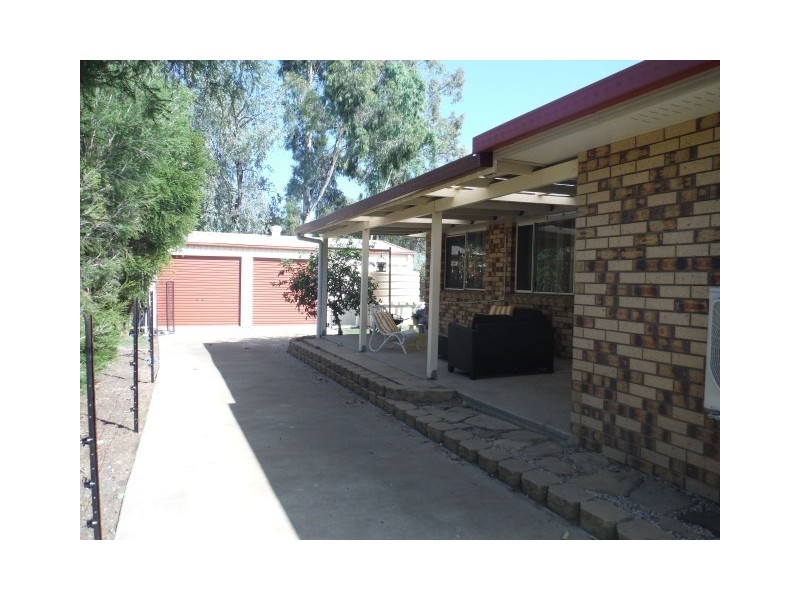 9 Roma Crescent, Roma QLD 4455